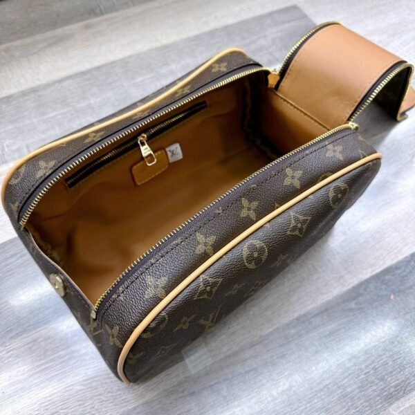 Classic Elegance: The Hand Bag for Timeless Style
