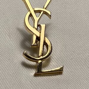 Elevate Your Style with a Timeless Brooch in a Classic Box