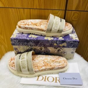Dior Slippers: Luxe Comfort for Everyday Chic" 0549 ws3