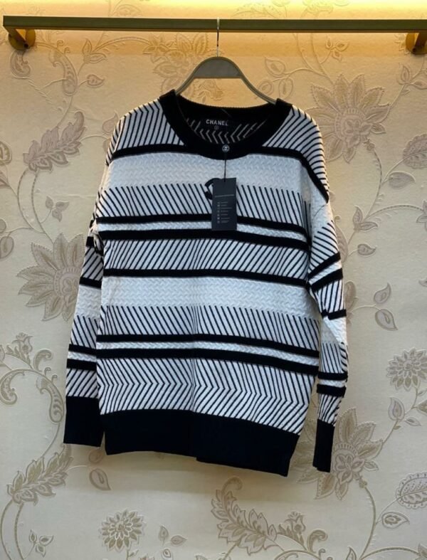 Women's Sweaters Chanel & Hermes & Gucci: Elegance and Warmth Combined