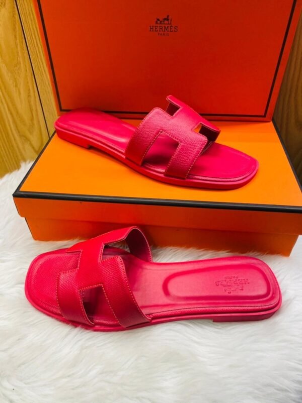 Hermes Flat Women's Slippers: Luxury at Your Feet