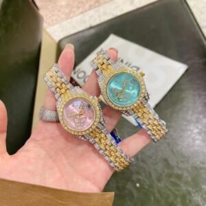 "Timeless Elegance with Women's Relox Watches