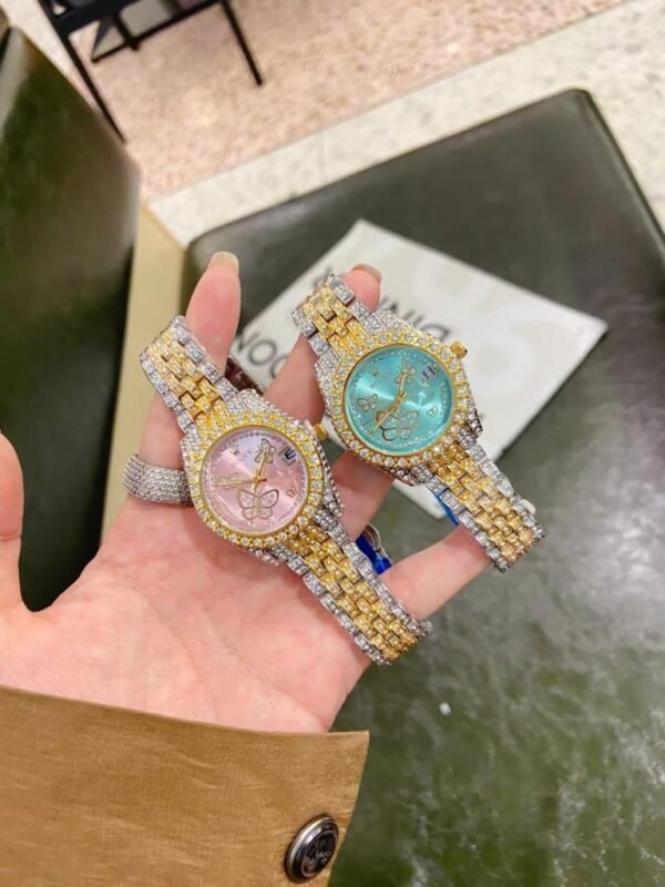 "Timeless Elegance with Women's Relox Watches