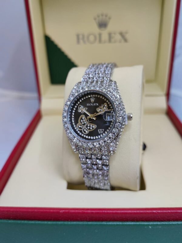 "Timeless Elegance with Women's Relox Watches