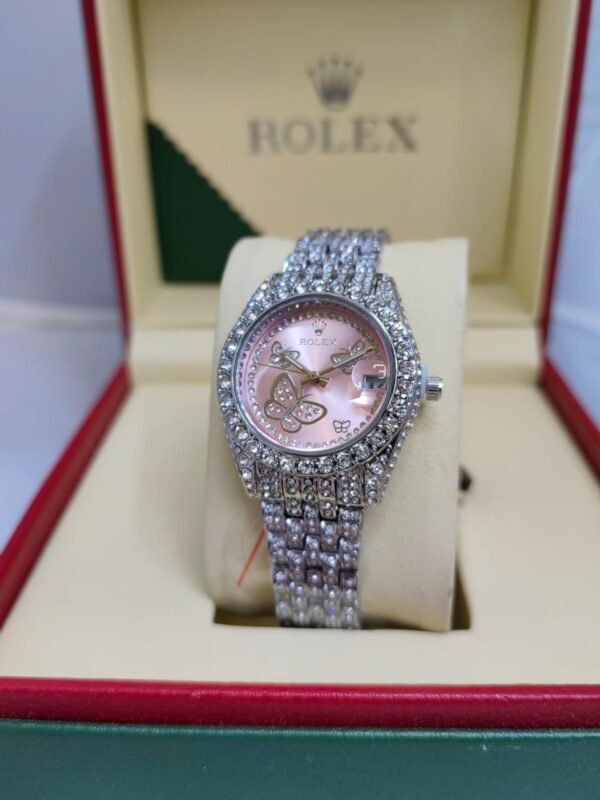 "Timeless Elegance with Women's Relox Watches