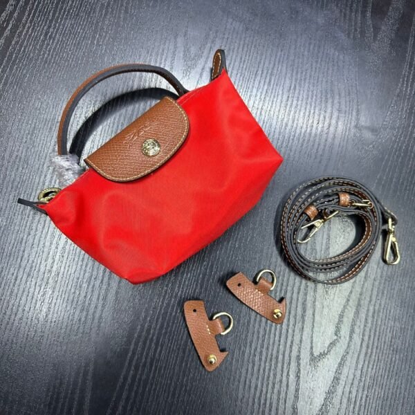 Effortless Style: Longchamp Handbag - Petite Elegance at 20 cm
