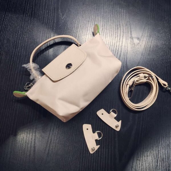 Effortless Style: Longchamp Handbag - Petite Elegance at 20 cm