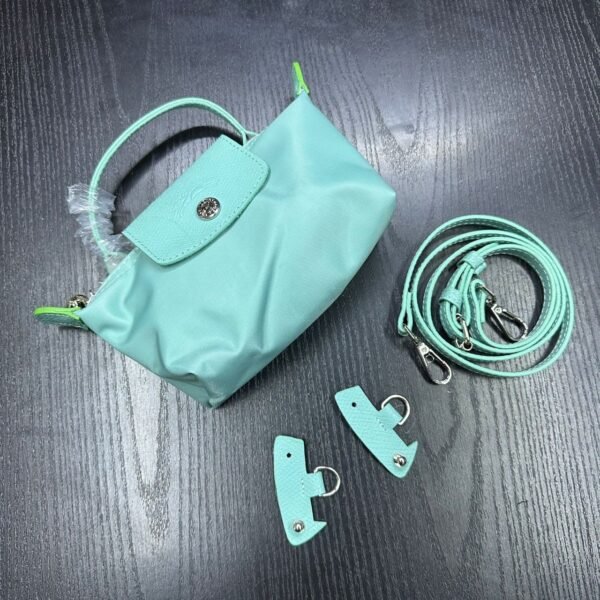Effortless Style: Longchamp Handbag - Petite Elegance at 20 cm
