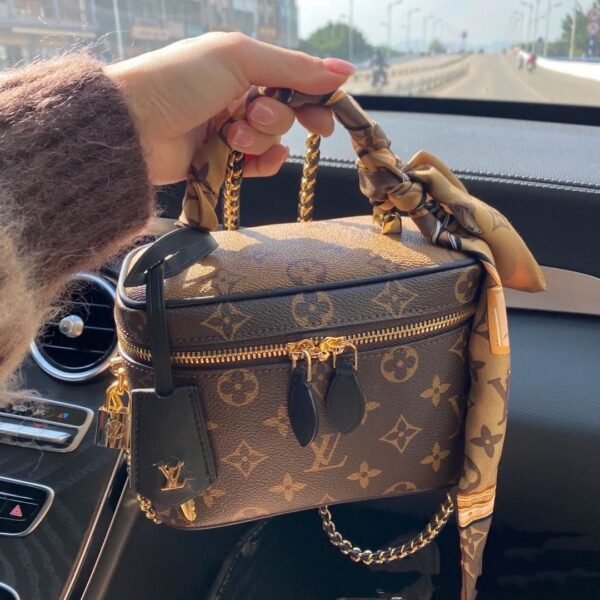 "Chic Companion: Louis Vuitton Handbag - Embrace Iconic Luxury"