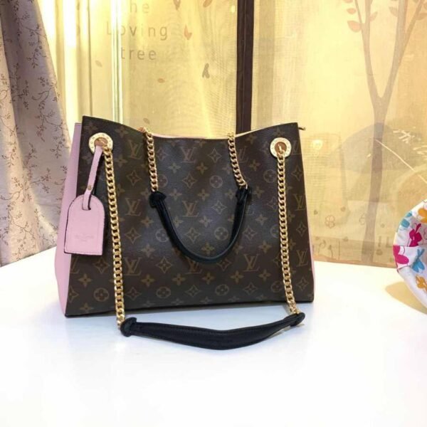 LV Medium Size Bag, a perfect blend of sophistication and style