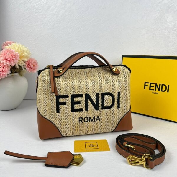 Indulge in the epitome of glamour with our Fendi Handbag, a chic accessory , accompanied by its original box for an extra touch of luxury
