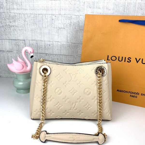 Step into luxury with the Louis Vuitton Sling Bag, a compact and stylish accessory measuring 24*17*10 cm.