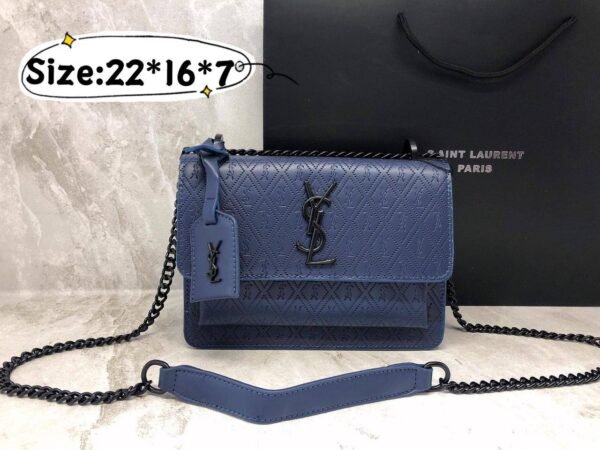 Unveil sophistication with the San Louran Bag! Presented in its original box,  accessory is a blend of style and convenience