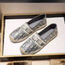 Dior flat shoes for women, complete with their original box. Crafted with meticulous attention to detail and adorned with the iconic Dior logo