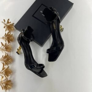 the Saint Laurent high sandals, a master copy that exudes luxury and sophistication. These high sandals combine elegance with a contemporary edge